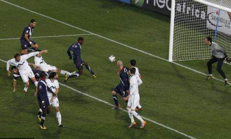 英小學禁足球因學生仿球星犯規(guī)