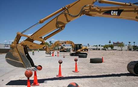 美國賭城開世界最大挖土機(jī)游樂場(chǎng)