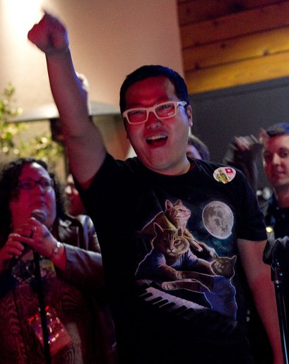 Facebook創(chuàng)始人獲評(píng)“最差著裝先生”