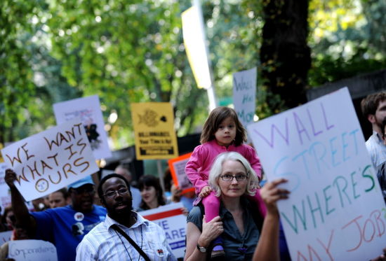 “占領華爾街”示威者轉戰富豪大宅