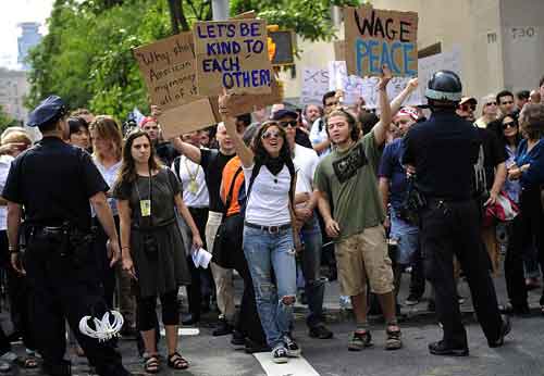 “占領華爾街”示威者轉戰富豪大宅