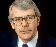 撒切爾去世:各界反應(中英對照)