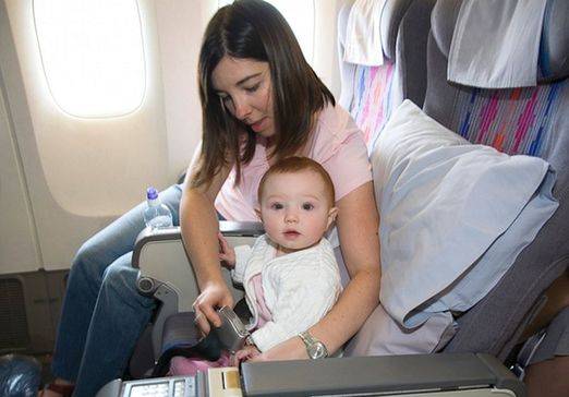 新加坡酷航設立機上“靜區” 禁止12歲以下兒童入座