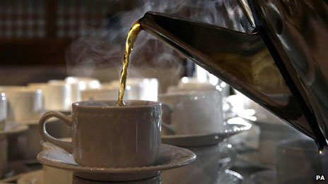 每天真的要喝八杯水嗎？