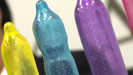 南非將在高校免費發放彩色香味避孕套