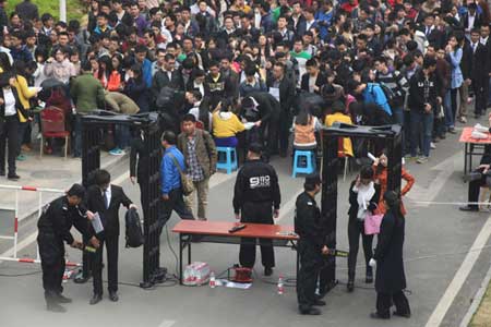 更多畢業生選擇進入職場而非繼續深造