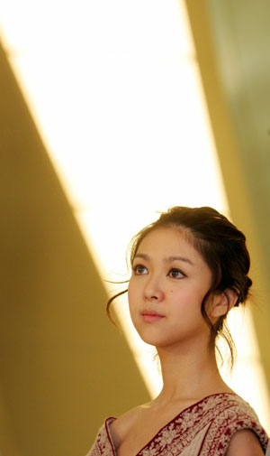 Lisa Selesner poses for a promotion