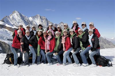 Bikini girls in snowy Alps