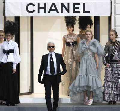 Karl Lagerfeld meets with Carla Bruni