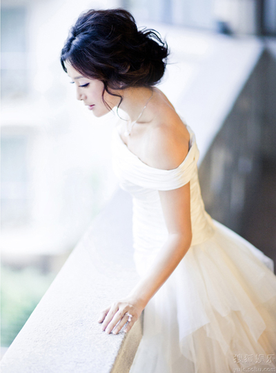 Qin Lan's bridal look