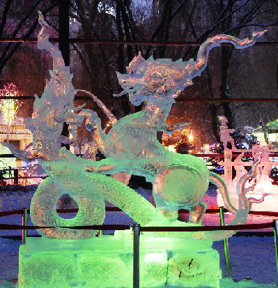 Int'l ice sculpture contest held in NE China's Harbin