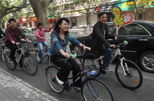 Give your car a day off on 'Car-Free Day'