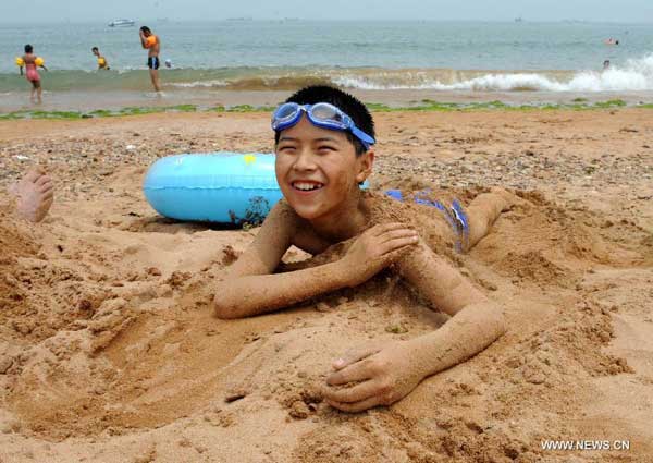 Beach resorts in Qingdao open to public