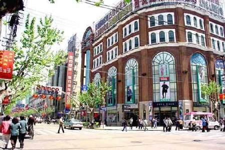 Famous shopping streets in Shanghai