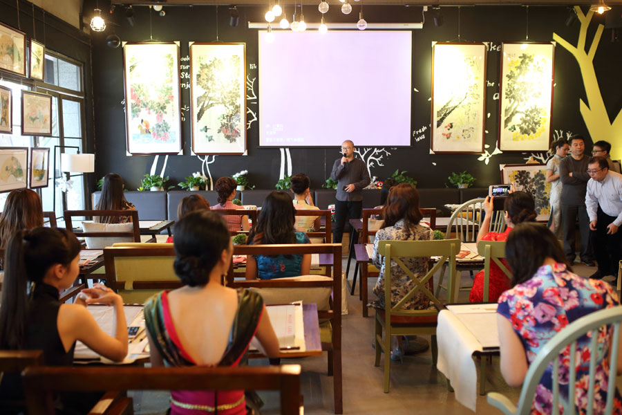 Past beauty's present sense