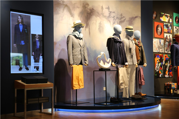 酷特生產線上的每一件衣服都是不一樣的