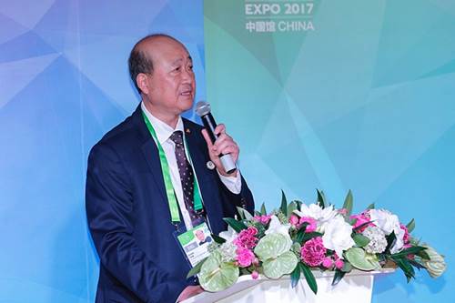 阿斯塔納世博會(huì)中國(guó)館華信企業(yè)日舉行