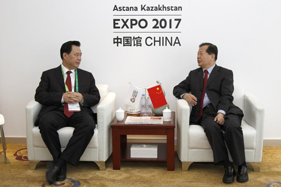 王錦珍副會長在中國館會見河北省副省長王曉東<BR>