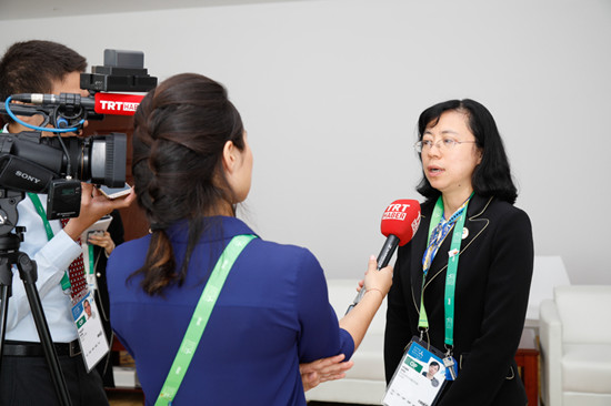 阿斯塔納世博會中國館政府副代表、館長舒寰接受土耳其國家廣播電視臺專訪