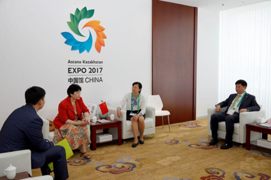 阿斯塔納世博會中國館政府副代表、館長舒寰會見哈薩克斯坦能源部可再生能源司副司長卡拉塔耶夫娜