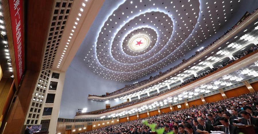 Premier Li Keqiang delivers gov't work report