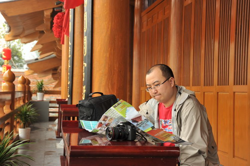 Visitors at Daming Palace Pavilion