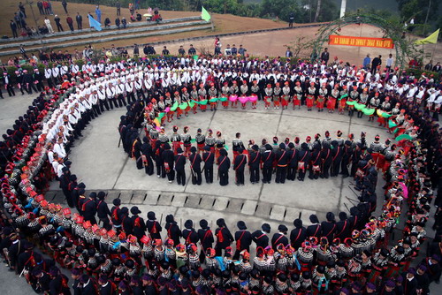 Munao Singing Party of Jingpo Ethnic Group