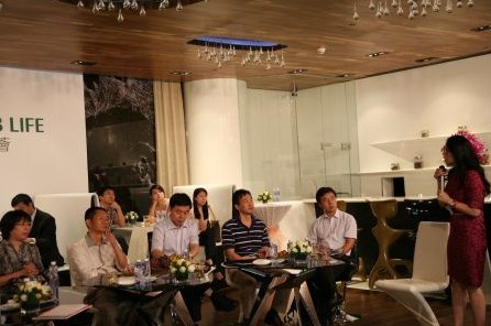 DRC staff study health-related economy in Shenzhen