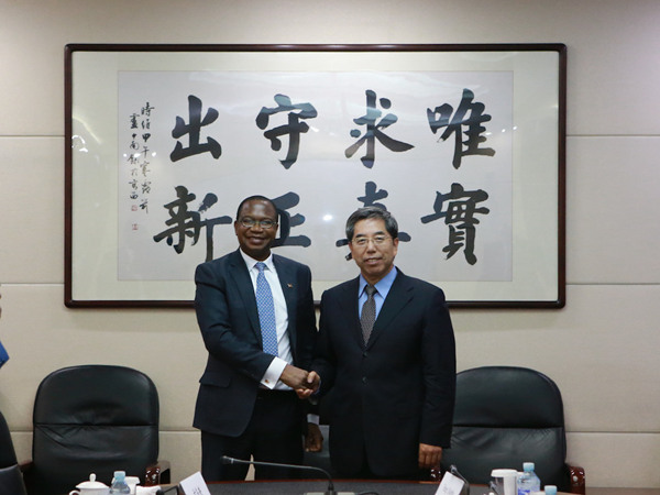 DRC official meets with Minister of Finance and Economic Development of Zimbabwe