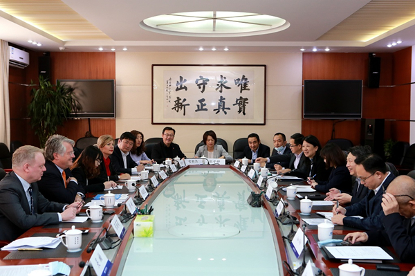 DRC official meets with president of the European Union Chamber of Commerce in China