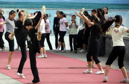 Dance among mountains: Pingshun Art School in N China's Shanxi