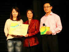 留學日記:中秋聯歡,喜獲大獎