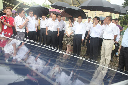 Fujian governor visits mainland brides in Kinmen