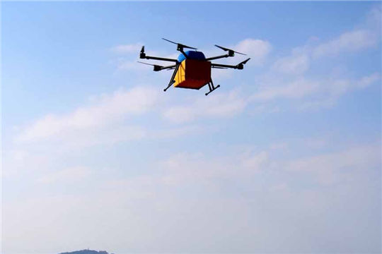 Drones deliver packages to Meizhou Island in Fujian