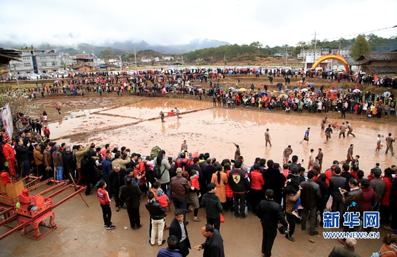 Hakka villagers welcome spring with 'down-to-earth' ritual