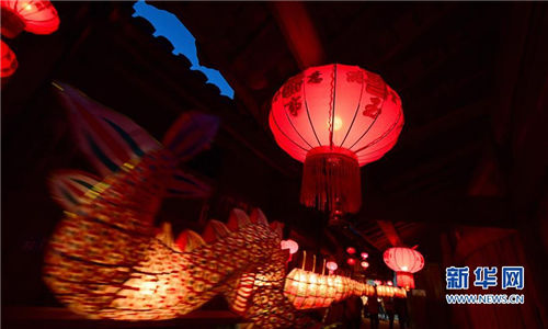 Lantern parade celebrates Lantern Festival in ancient village