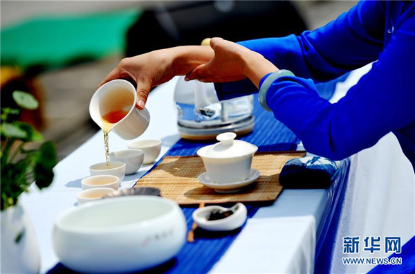 Competition held in Liping county to present tea art