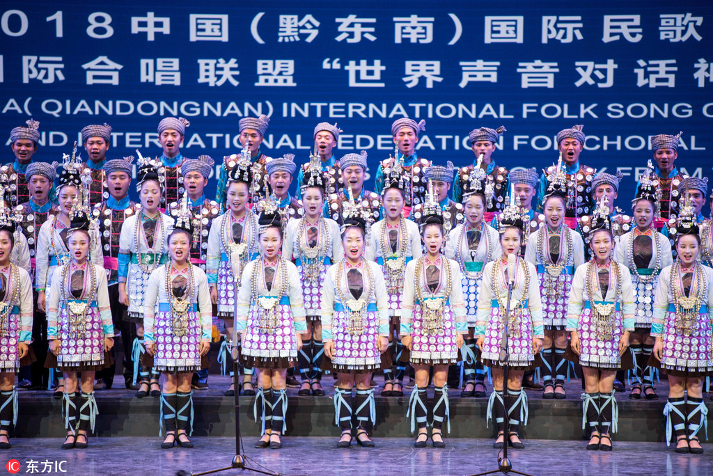 Dong chorus at intl contest