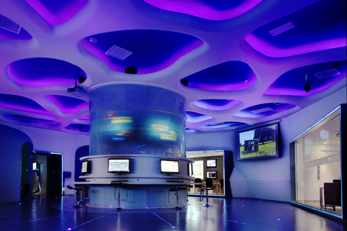 Special Coverage: Charming enginees in Huaqiao Business and Service Park