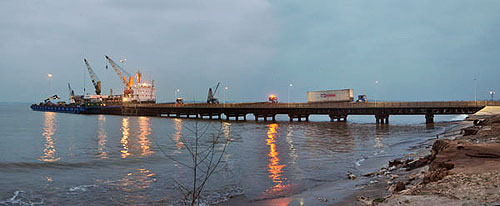The steel trestle dock in Cabinda successfully tested