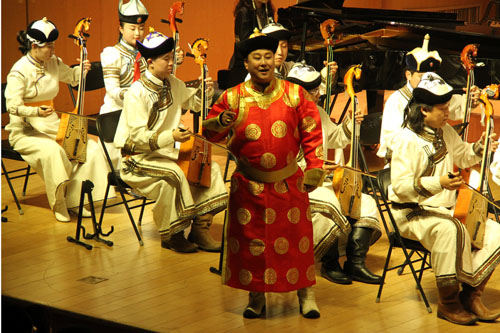 Concerts present world intangible cultural heritages to audience