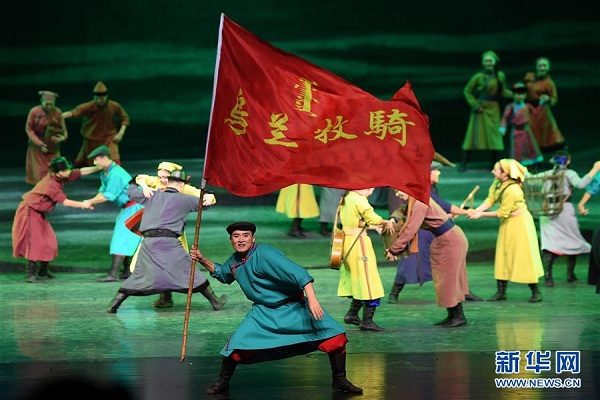 Ulanmuchi troupe performs at ethnic cultural gala