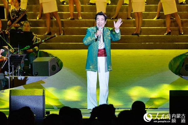 Concert marks 80th anniversary of Long March