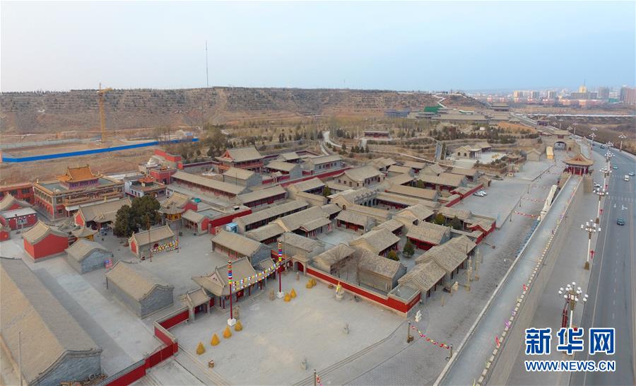 Historical town in Bayanhot completes rennovations
