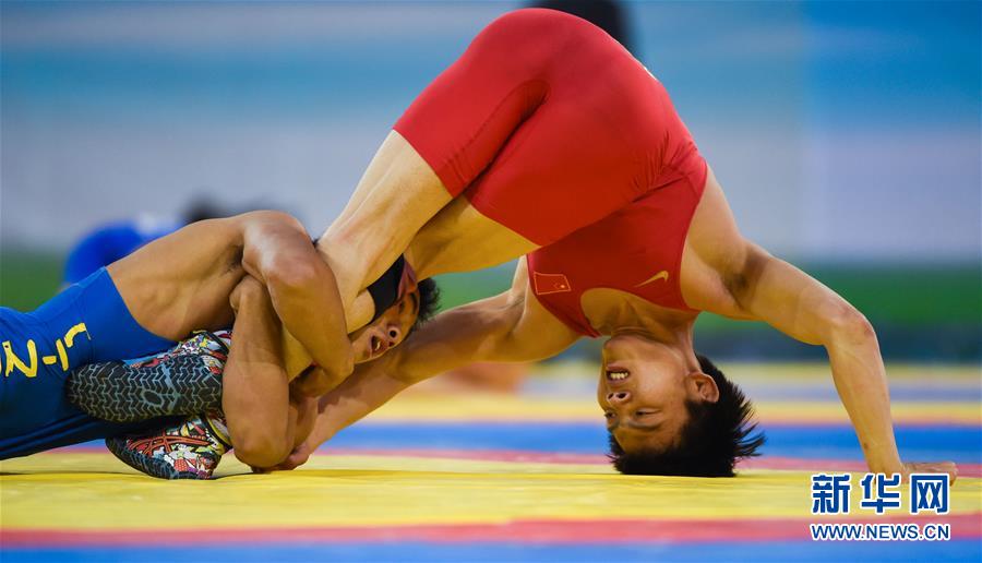 National men's freestyle wrestling qualifier held in Ulanqab