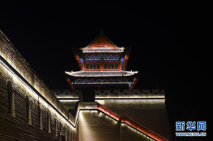 Historical town in Bayanhot completes rennovations