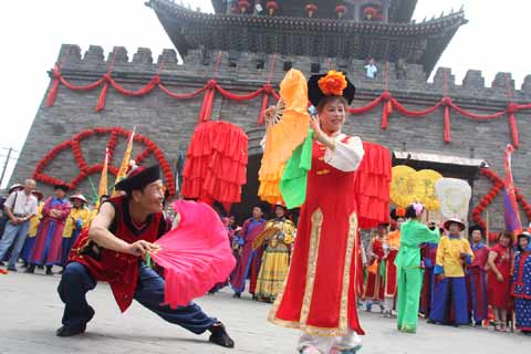 第二屆關(guān)東民俗文化節(jié)在沈陽舉行