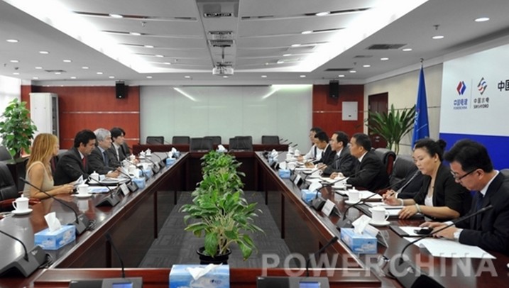 Fan Jixiang Had Meeting with the Founder of AUSTRAL of Argentina