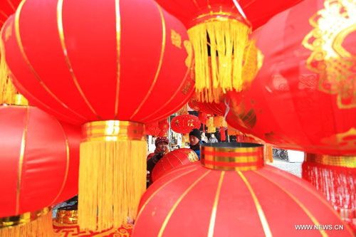 People prepare for spring festival in Jimo