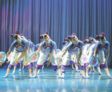 Qunxing Awards for top art by amateurs